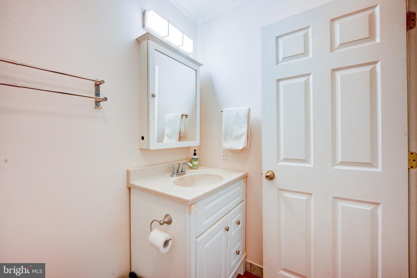 9595 Roys Lane photo 15