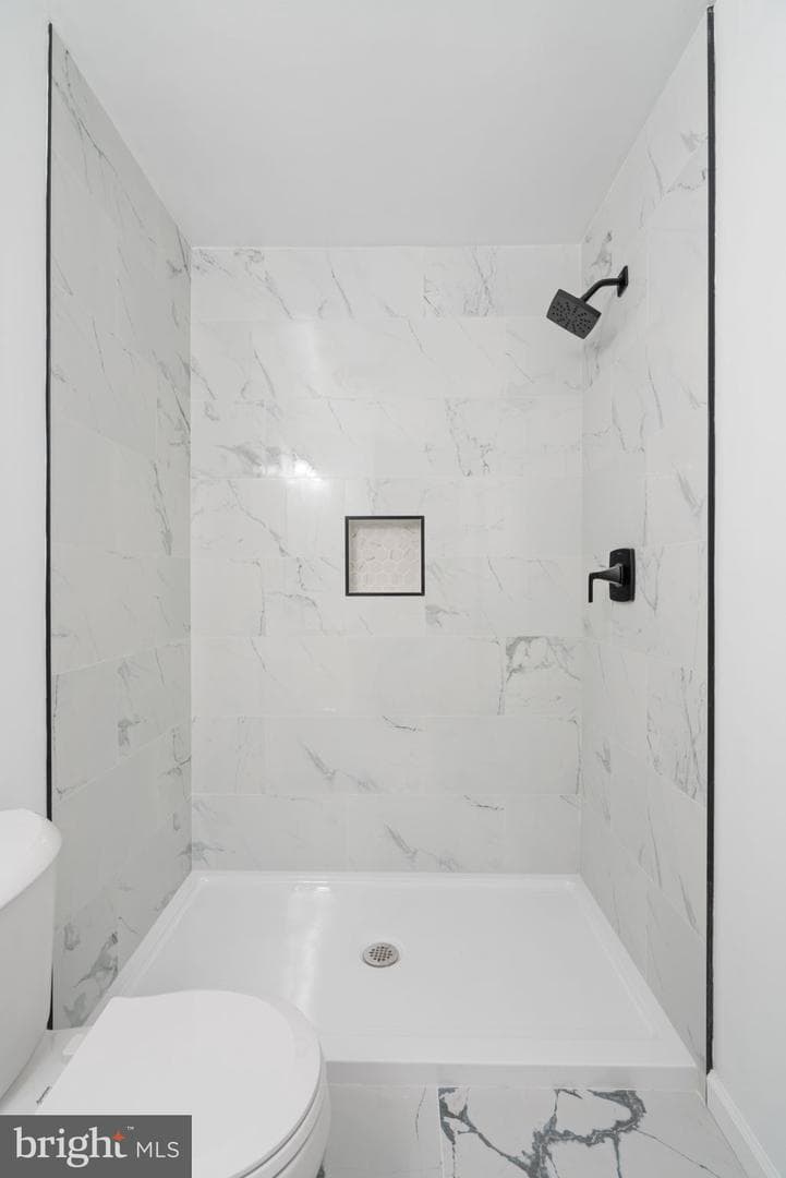 2309 Maplewood photo 33