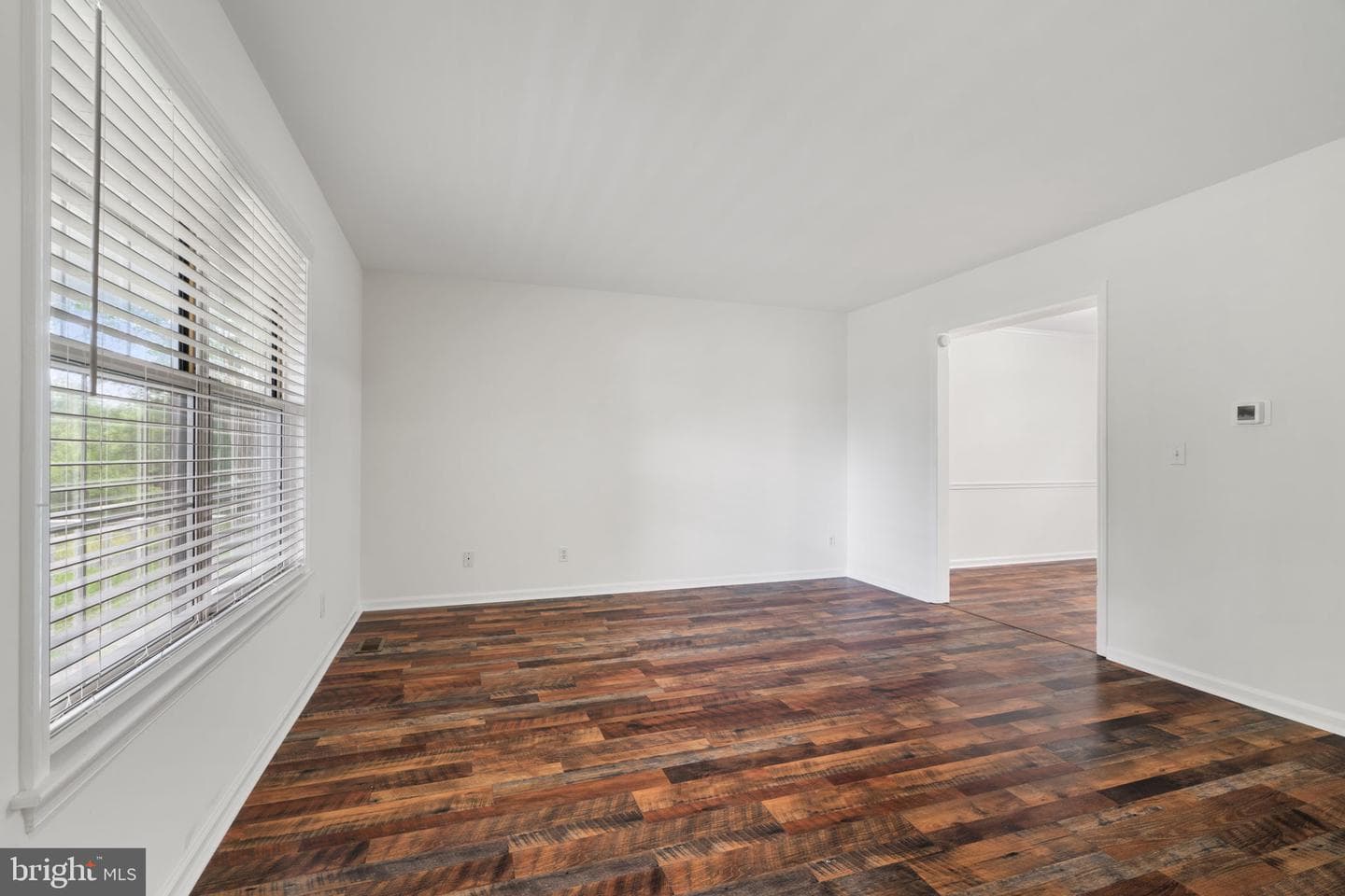 2309 Maplewood photo 8