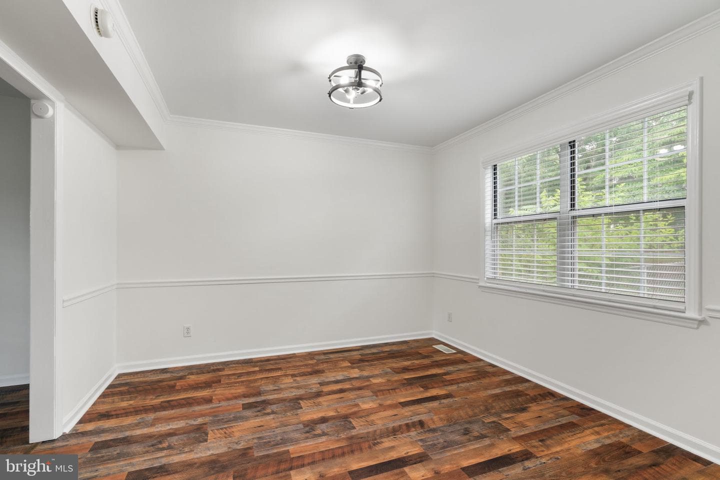 2309 Maplewood photo 9