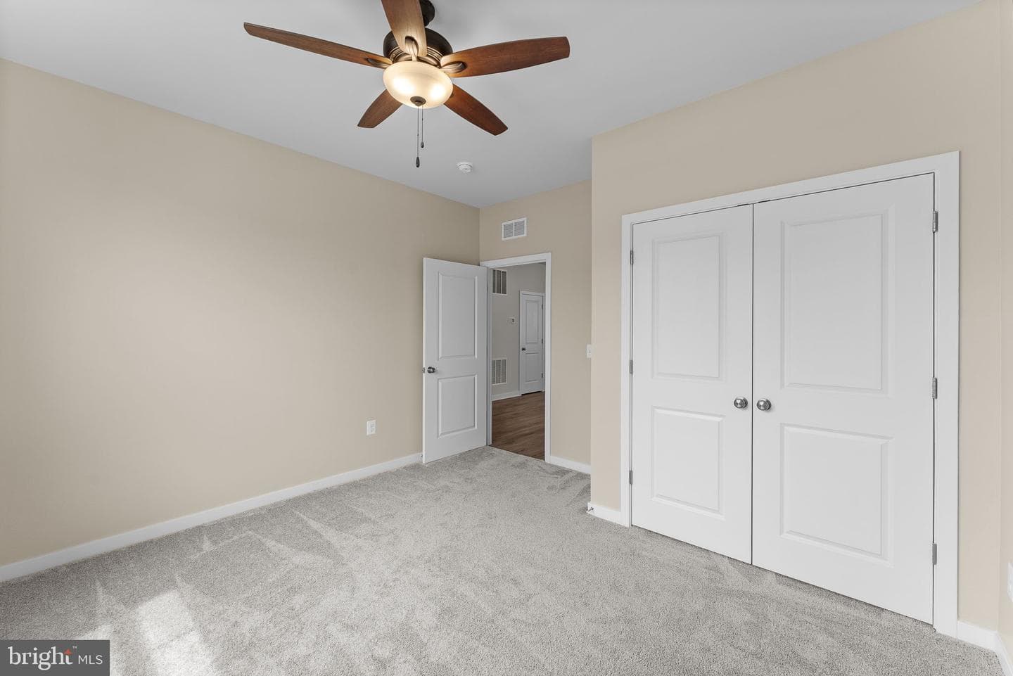 2047 Armstrong Terrace photo 29