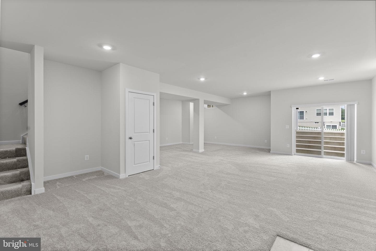 2047 Armstrong Terrace photo 35