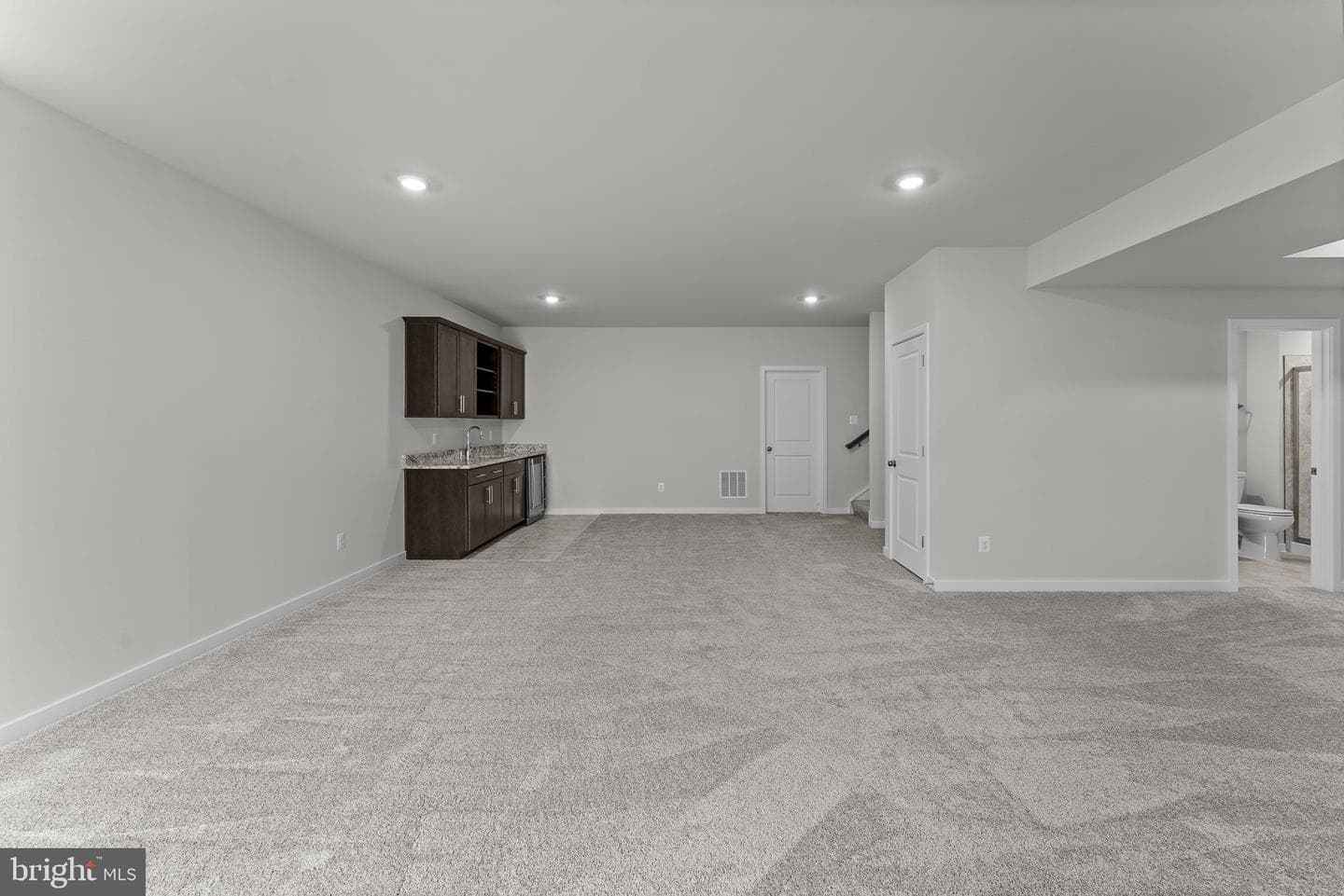 2047 Armstrong Terrace photo 38