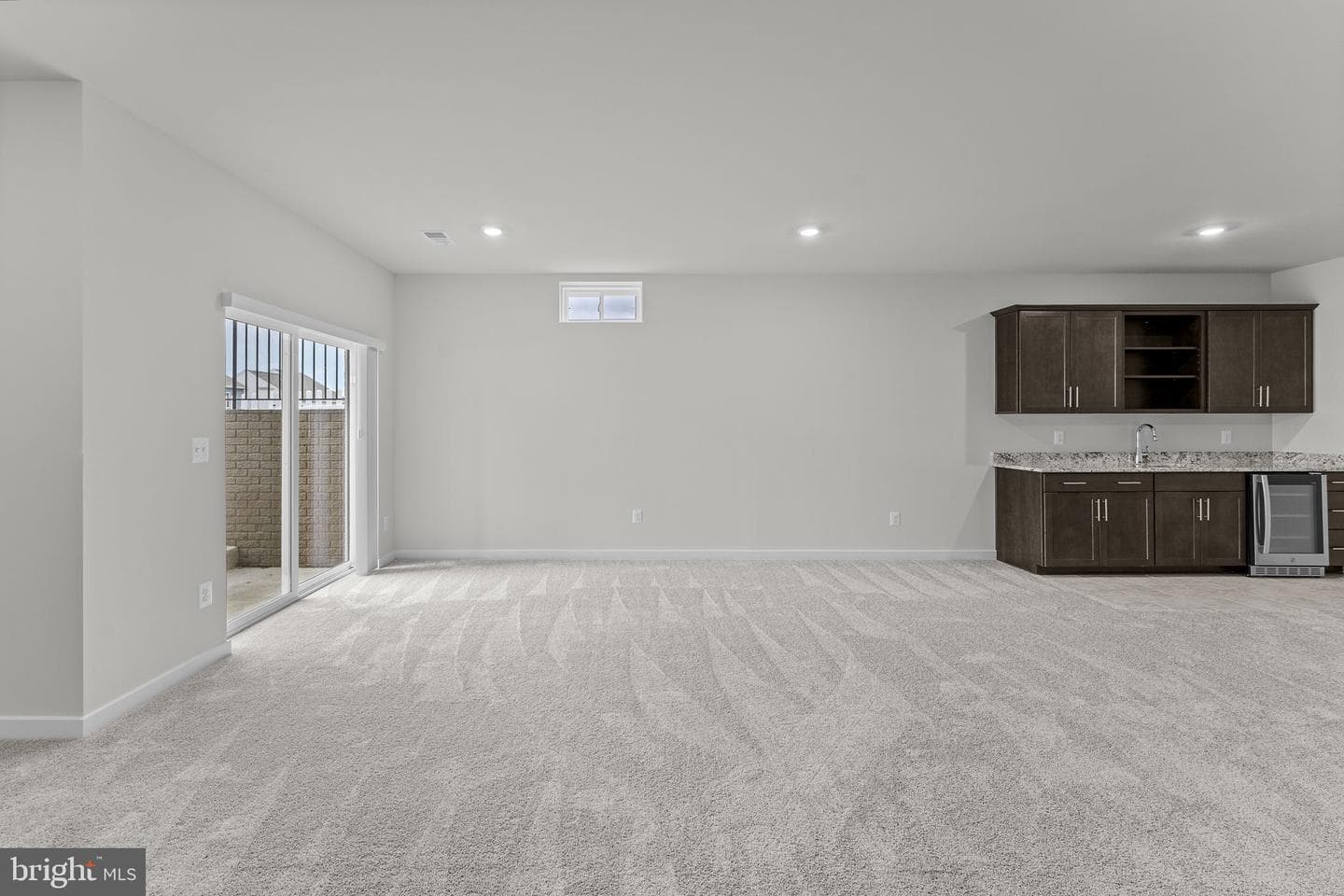 2047 Armstrong Terrace photo 40