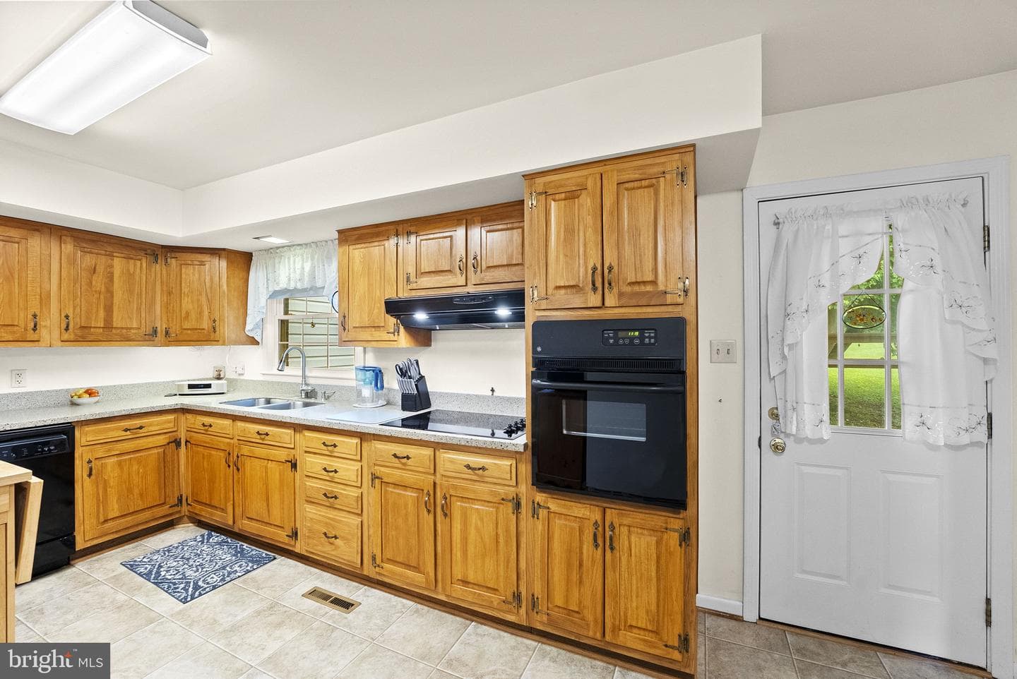 19100 Colonial Drive photo 19