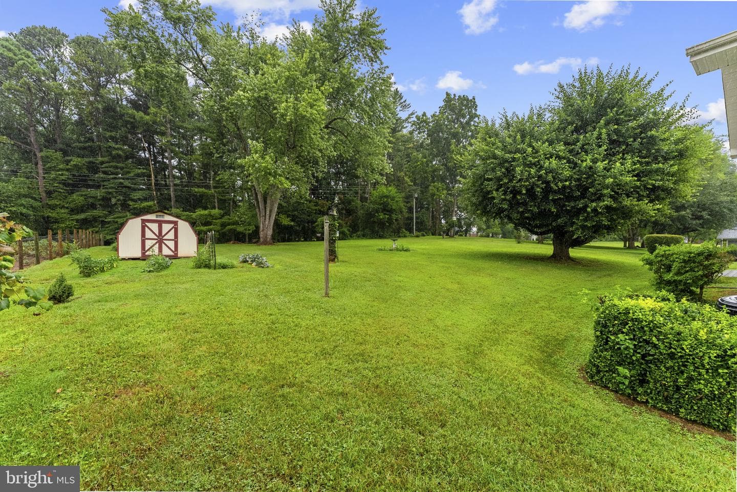 19100 Colonial Drive photo 48