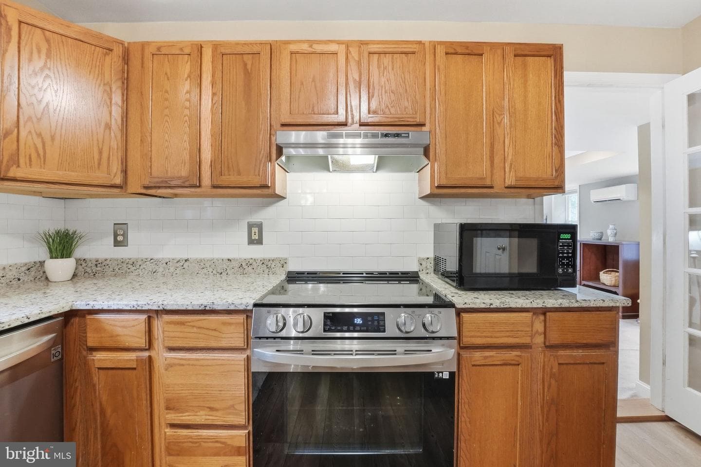 9088 Woodbrook Lane photo 21