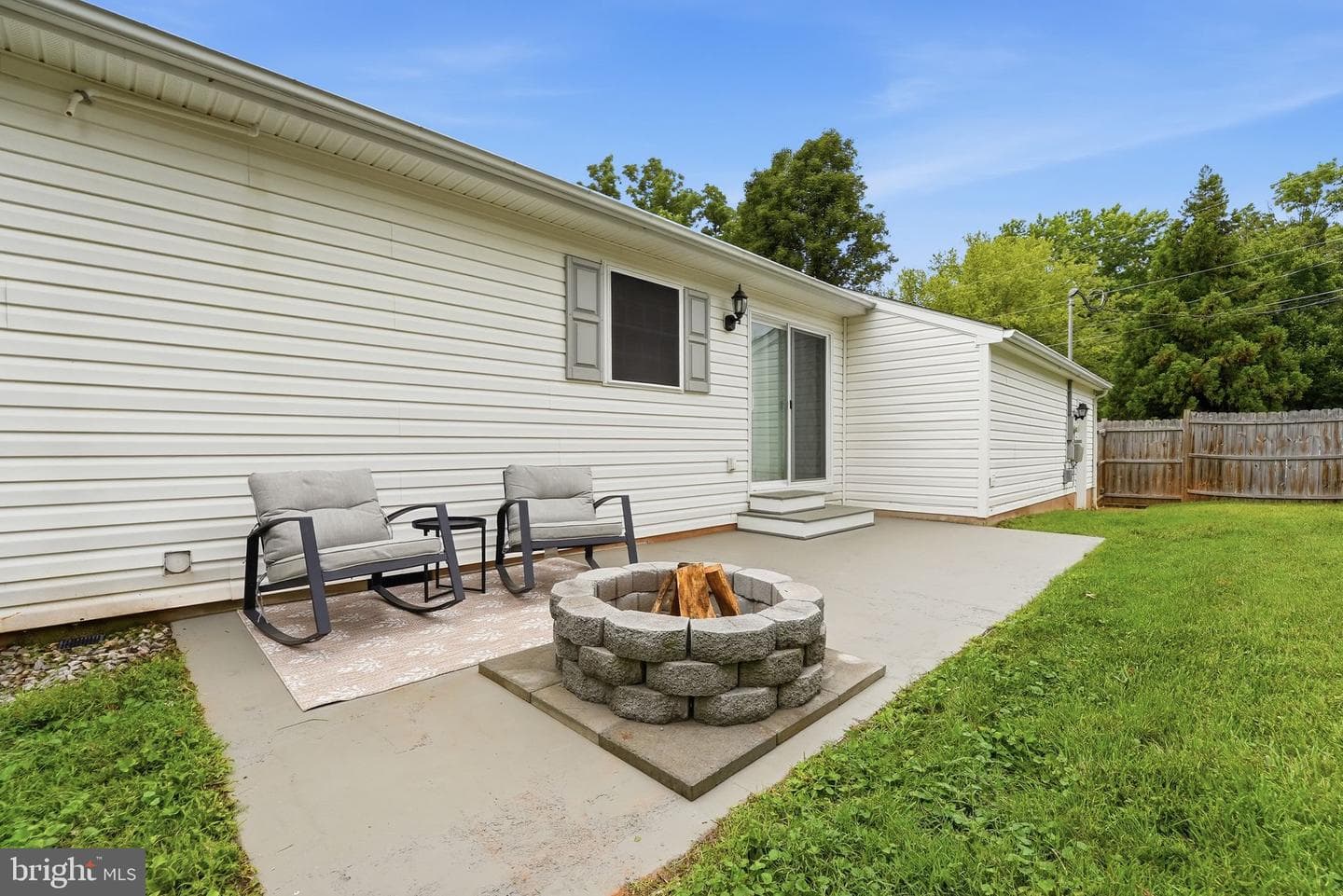 303 W Park Avenue photo 4