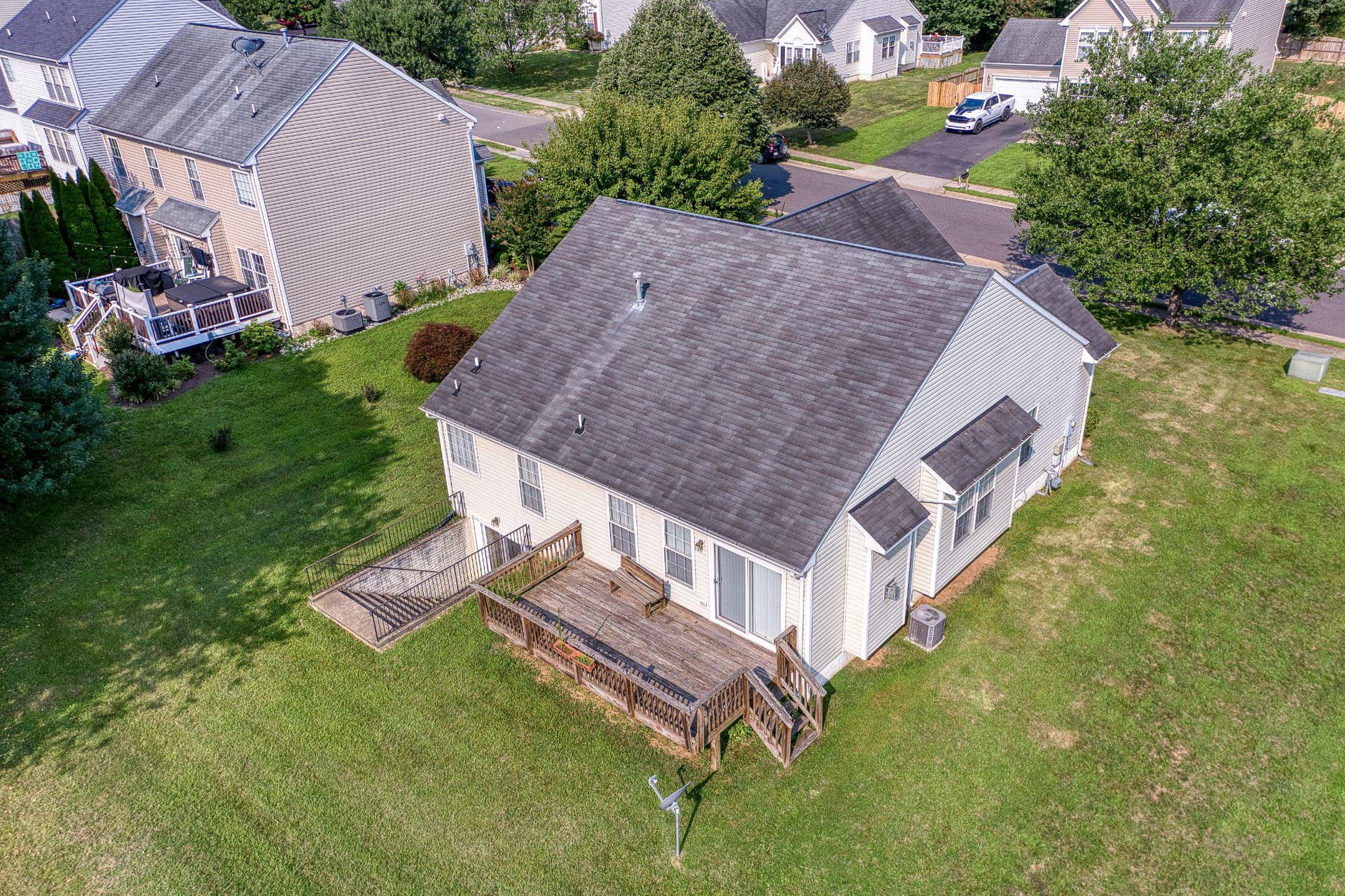 945 Riverdale Circle photo 12
