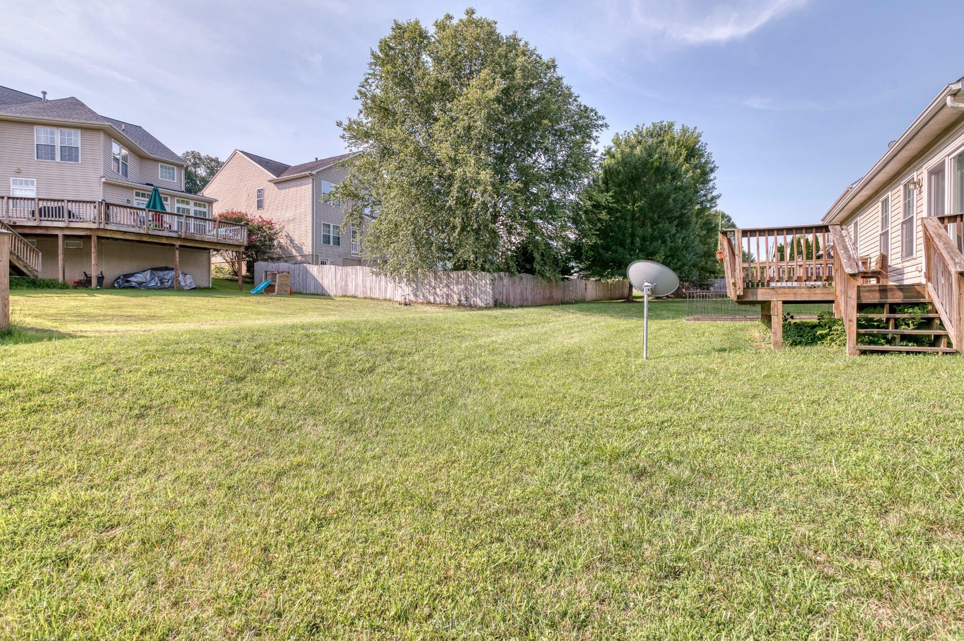 945 Riverdale Circle photo 9