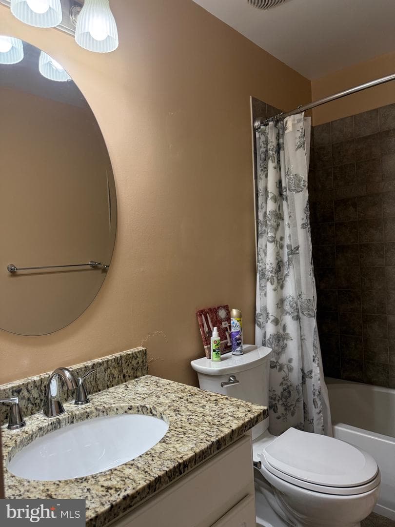 121 King Edward Court photo 18