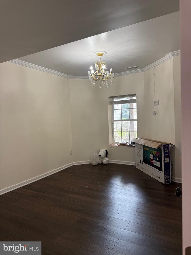 121 King Edward Court photo 31
