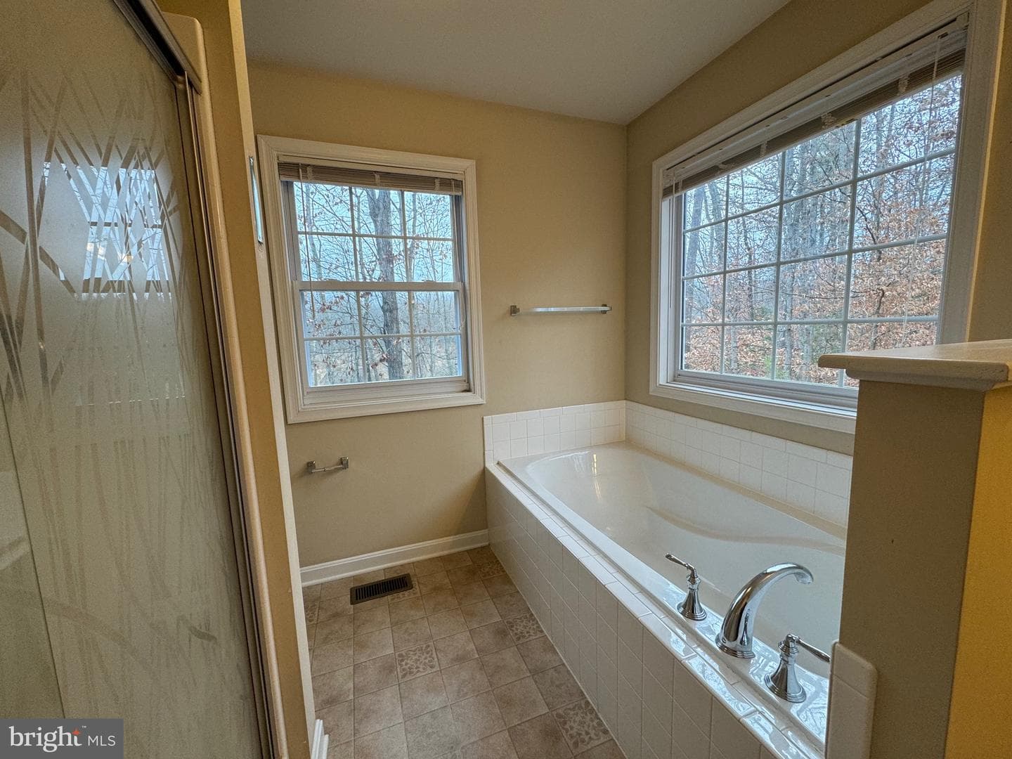 811 Campers Lane photo 24