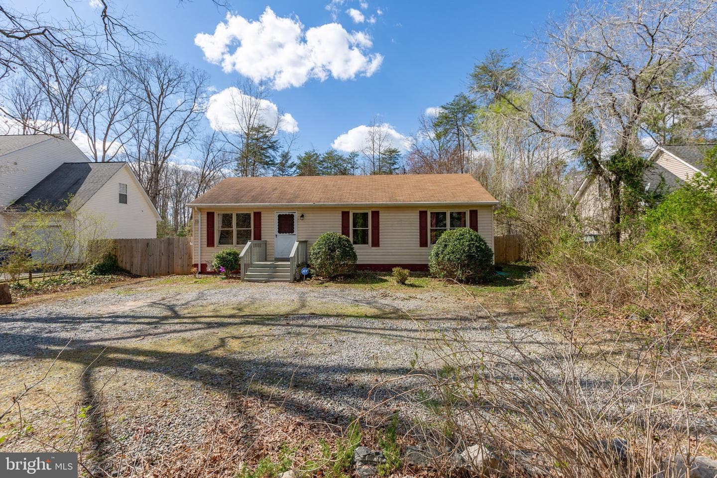 215 Marday Drive photo 3