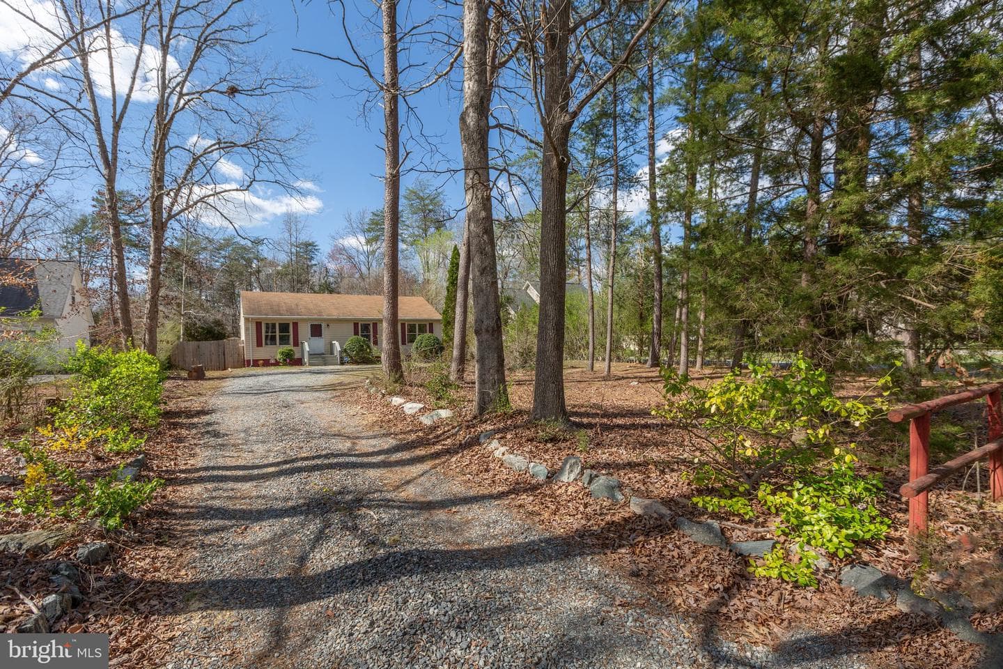215 Marday Drive photo 5