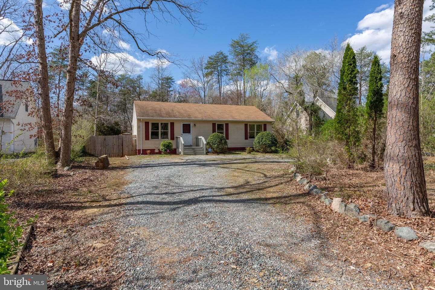 215 Marday Drive photo 6
