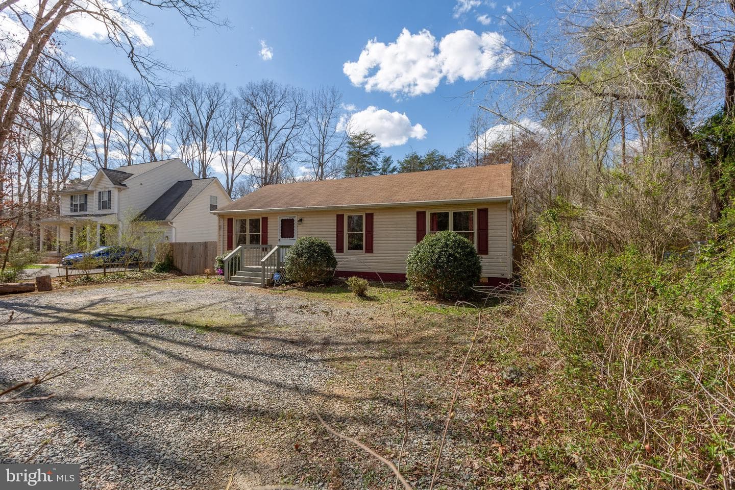 215 Marday Drive photo 7
