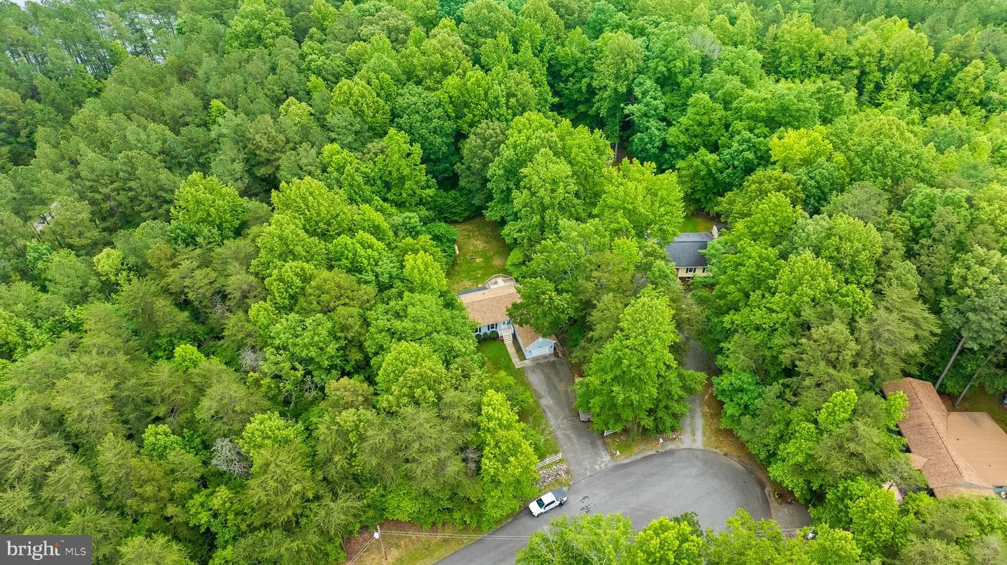 4 Heritage Cove photo 36