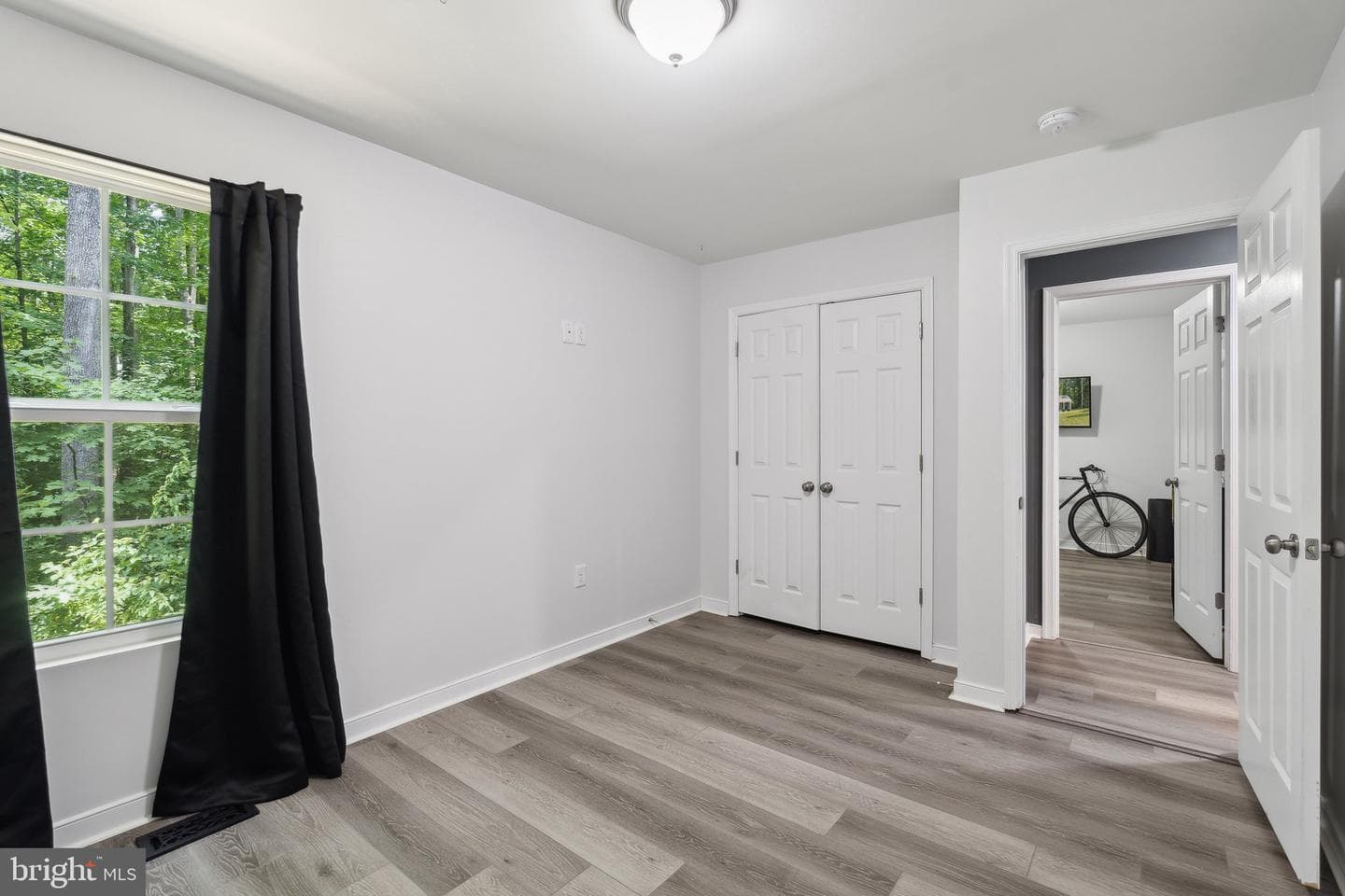 1001 Swan Lane photo 20
