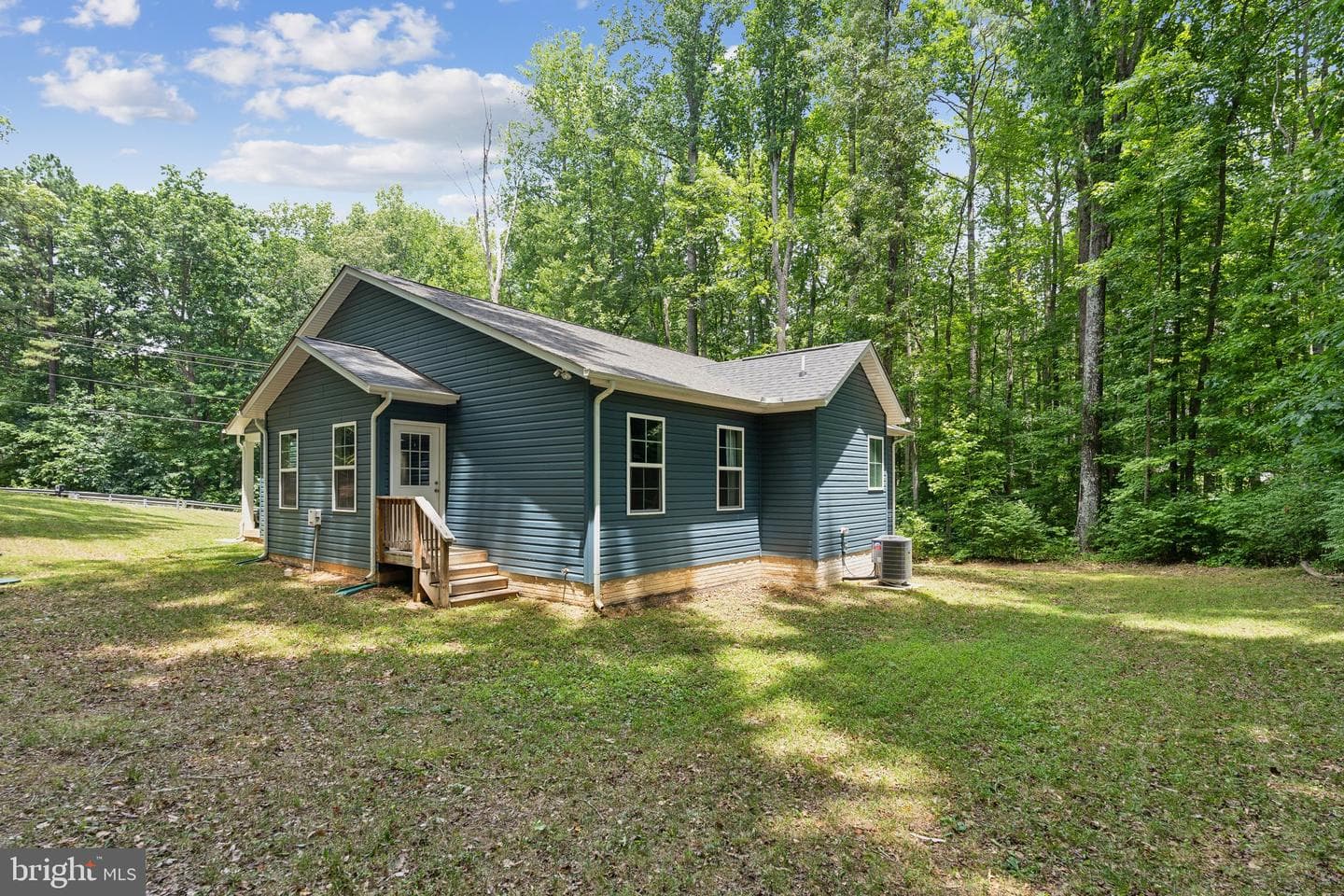 1001 Swan Lane photo 25