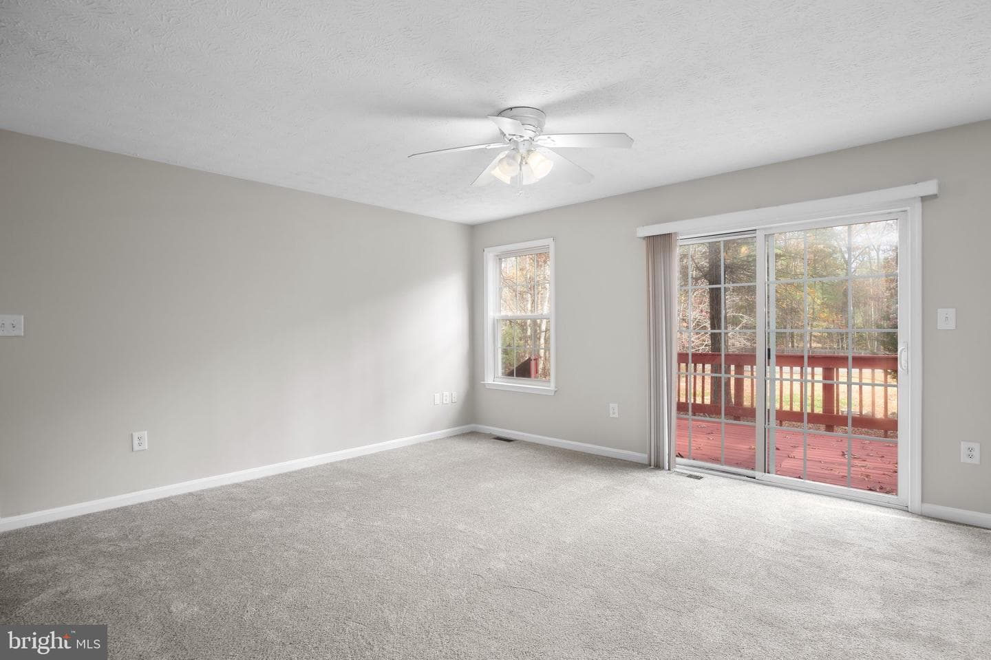 687 Welsh Drive photo 14