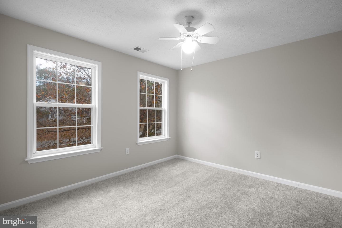 687 Welsh Drive photo 16