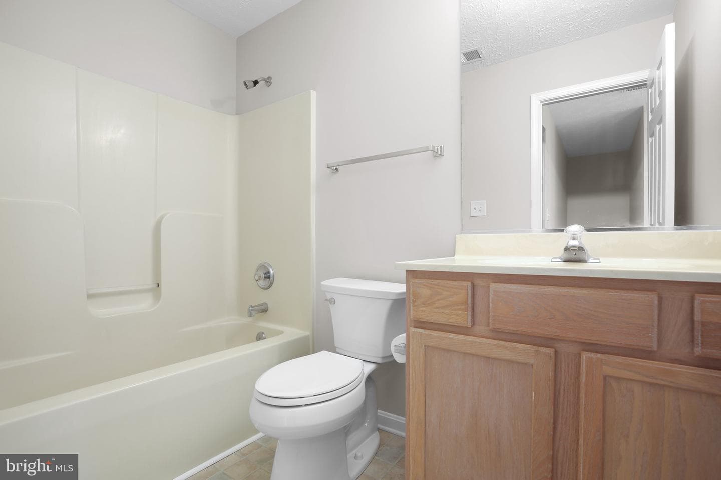 687 Welsh Drive photo 20
