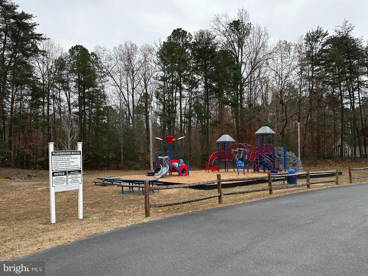 687 Welsh Drive photo 27