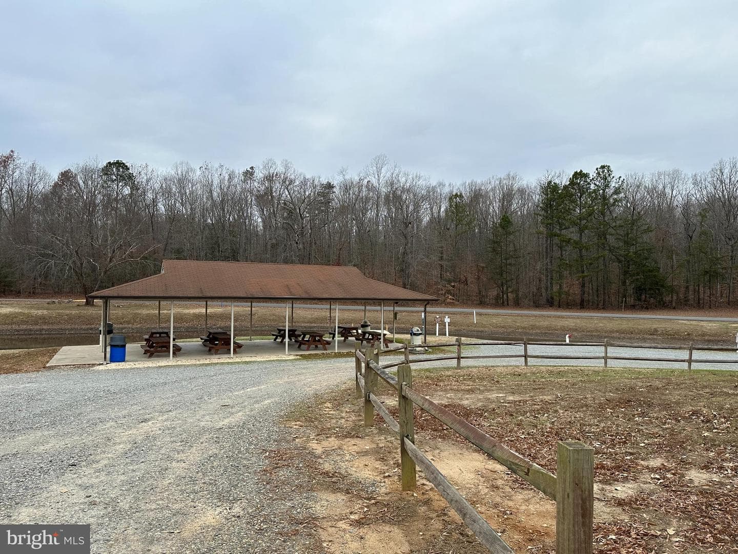 687 Welsh Drive photo 29