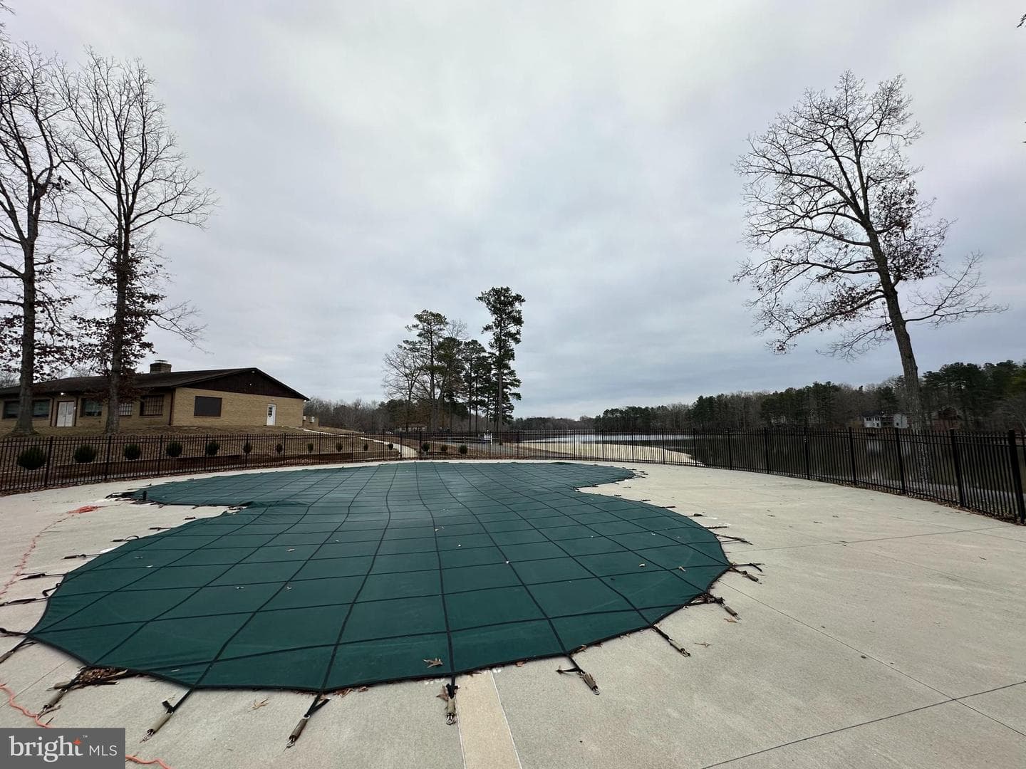 687 Welsh Drive photo 31