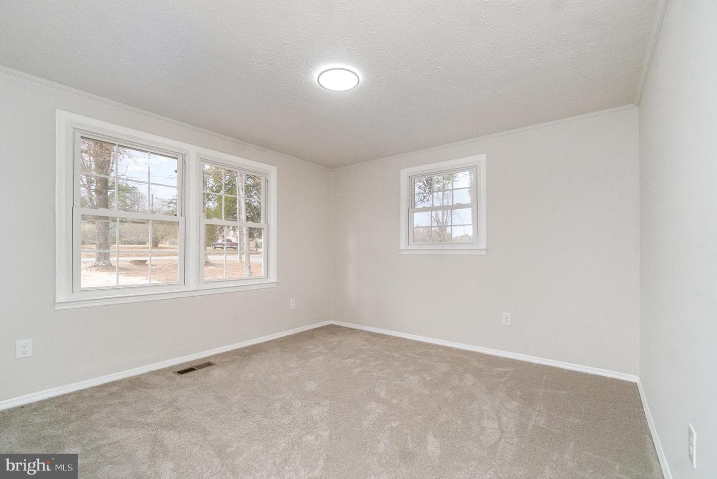 19256 Perimeter Road photo 16