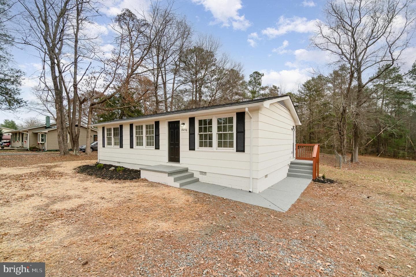 19256 Perimeter Road photo 27