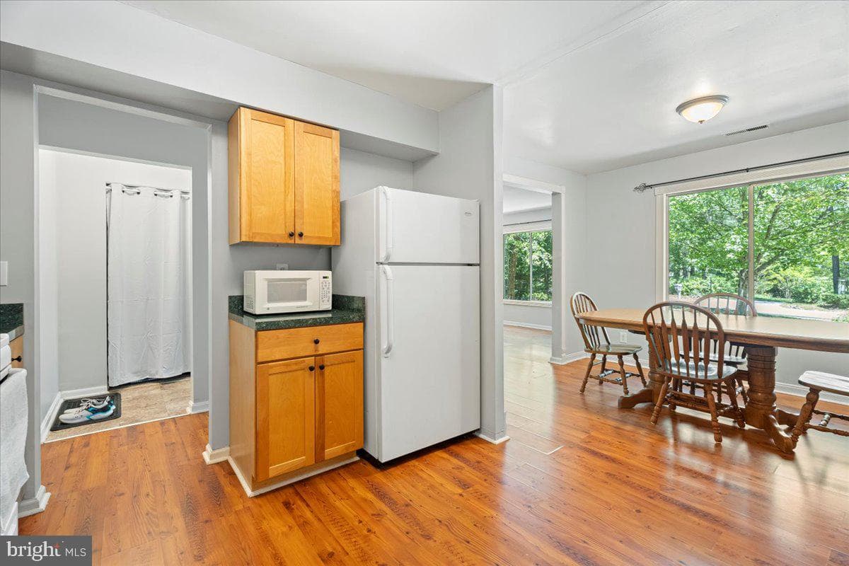 803 Lake Caroline Drive photo 31