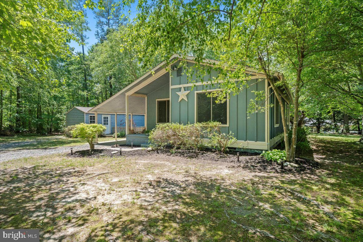 803 Lake Caroline Drive photo 4