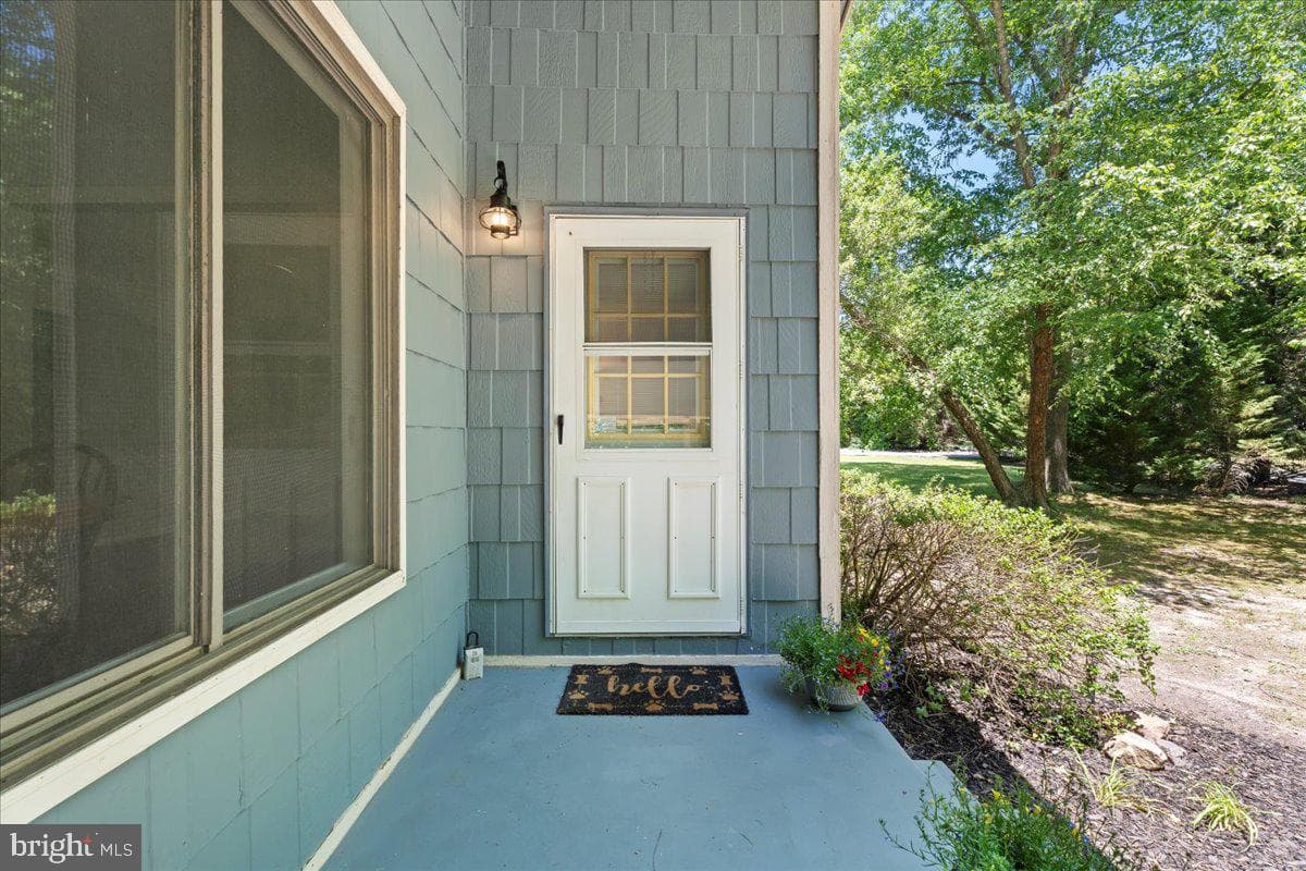 803 Lake Caroline Drive photo 6