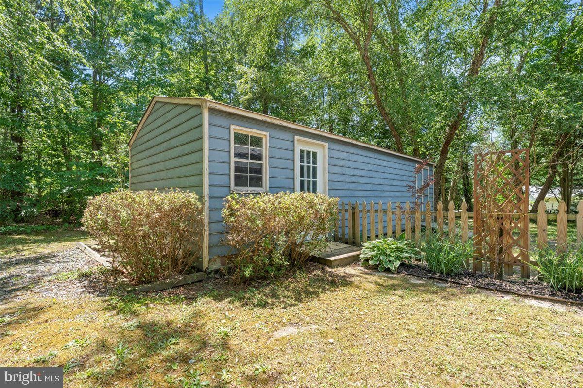 803 Lake Caroline Drive photo 7