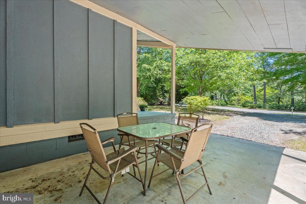 803 Lake Caroline Drive photo 8