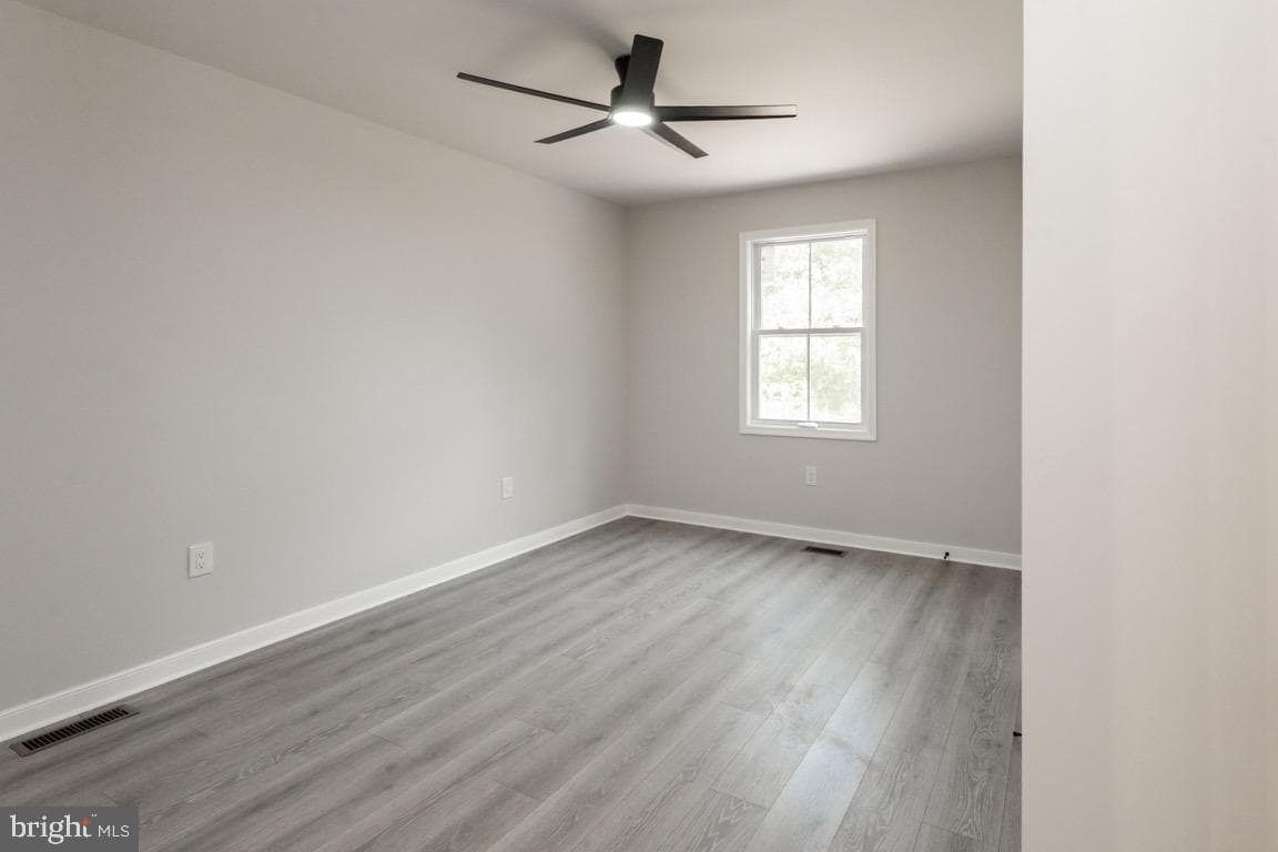 9162 Rhode Island Lane photo 13