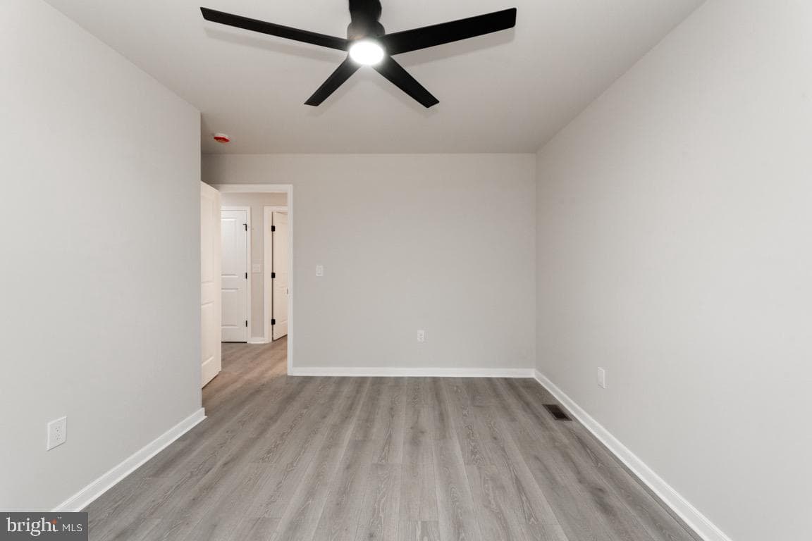 9162 Rhode Island Lane photo 15