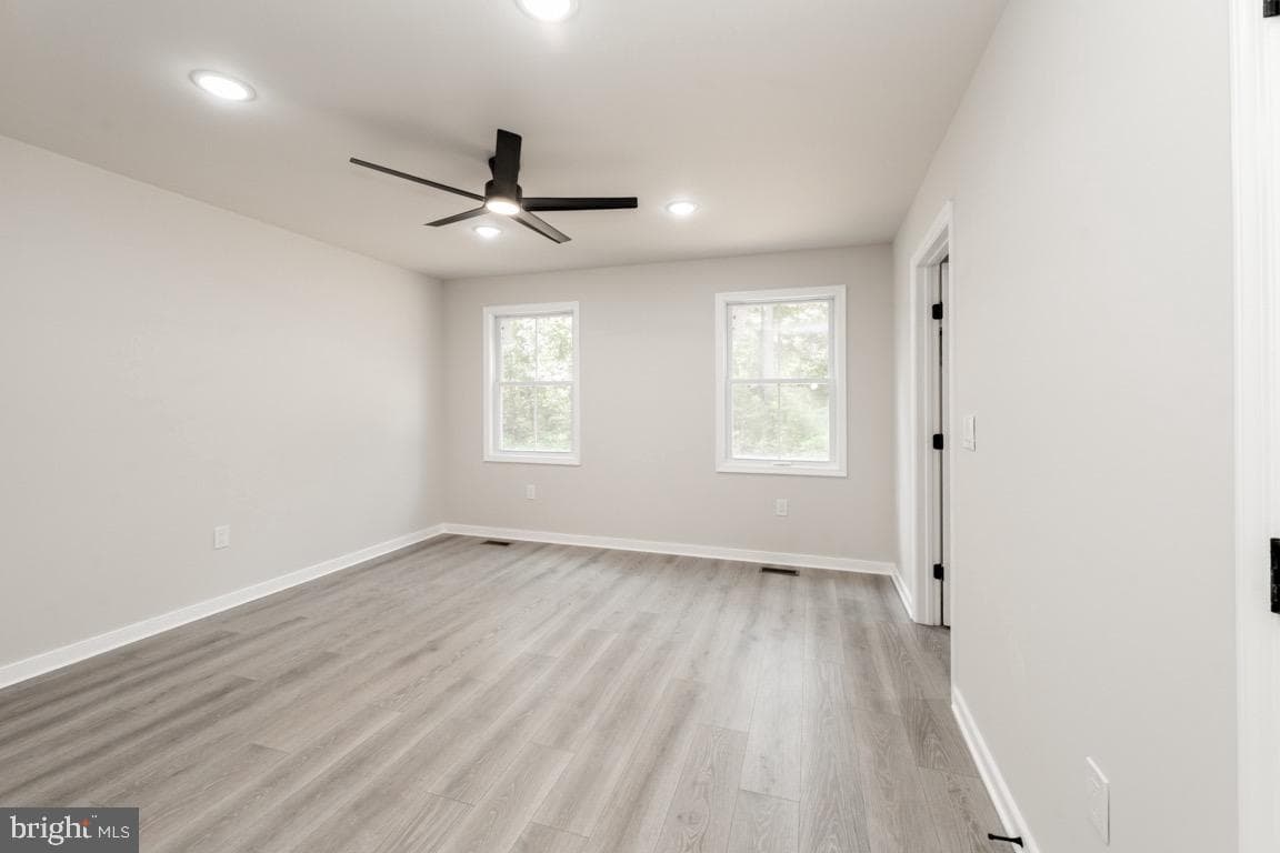9162 Rhode Island Lane photo 17