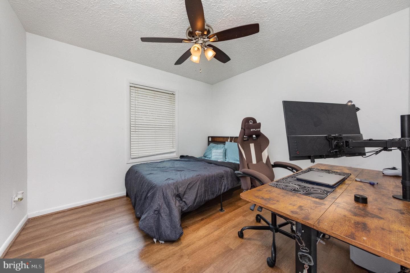 424 Loyalist Drive photo 14