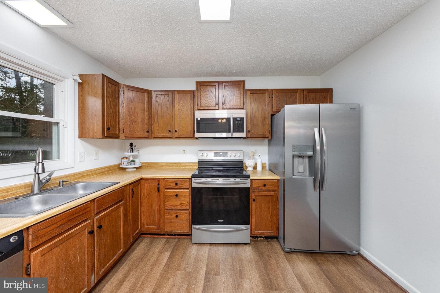 424 Loyalist Drive photo 6