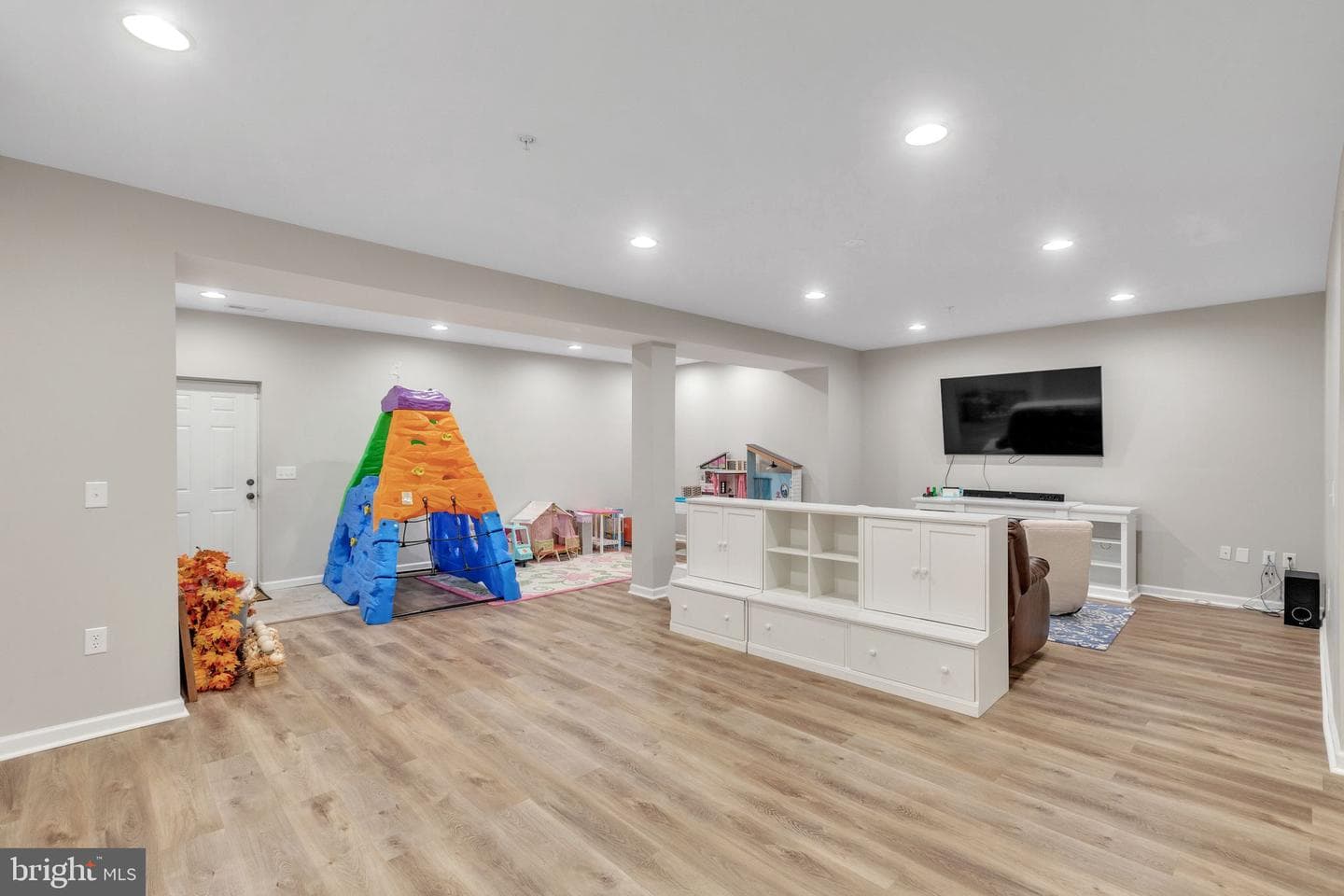 7246 Watkins Court photo 26