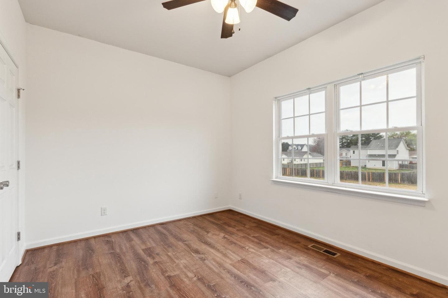 7246 Calvin Lane photo 10