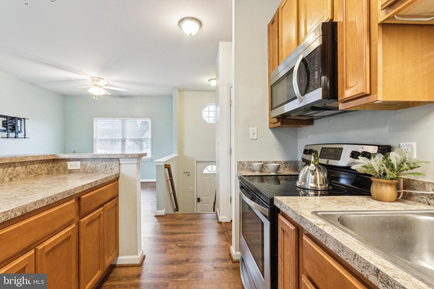 7246 Calvin Lane photo 7