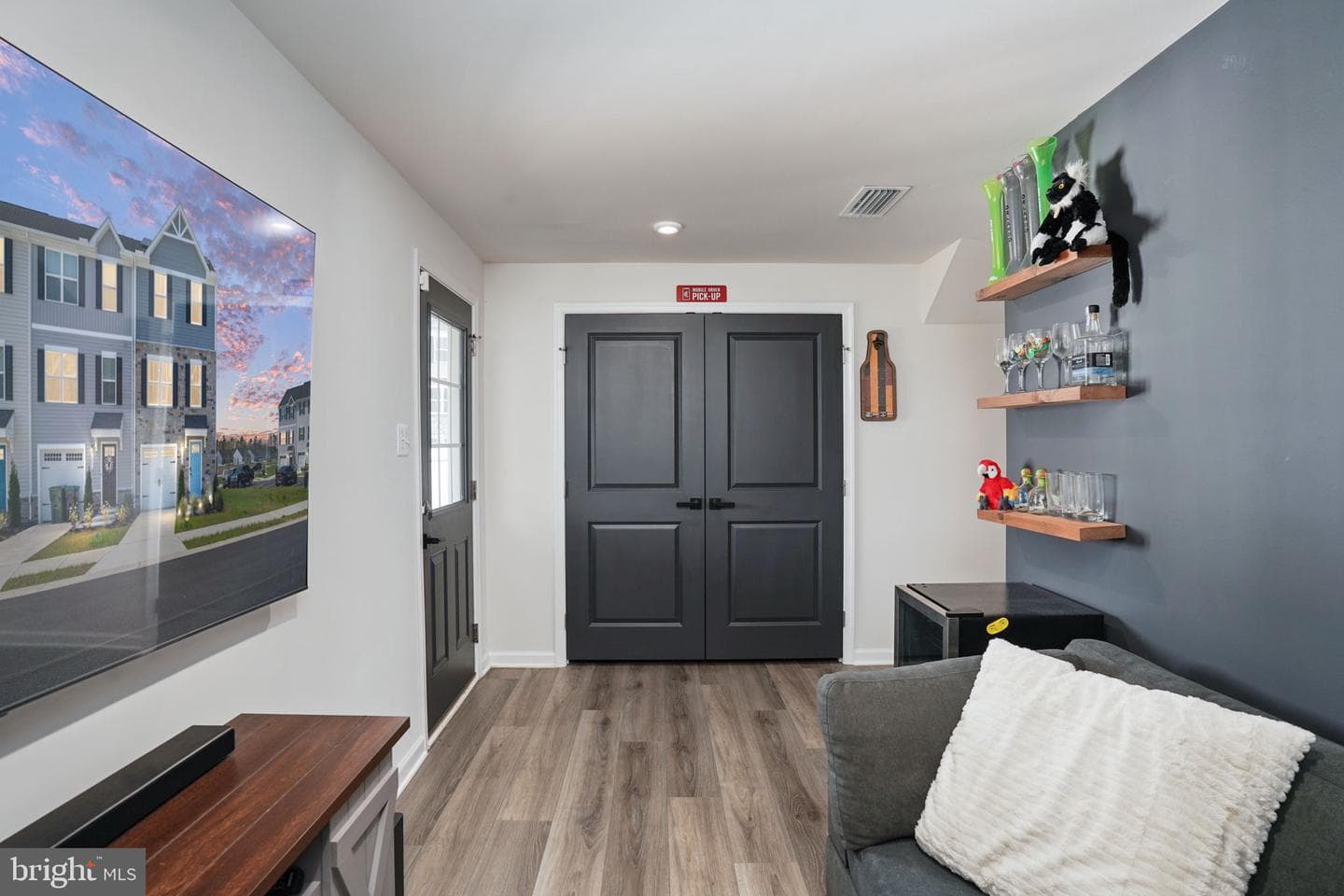 7200 Senate Way photo 5