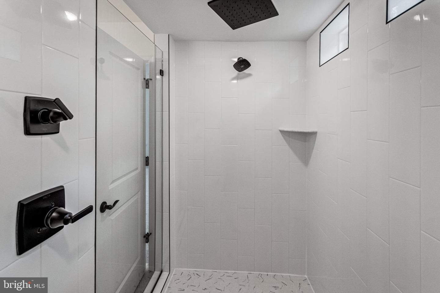 7118 Braxton Court photo 25