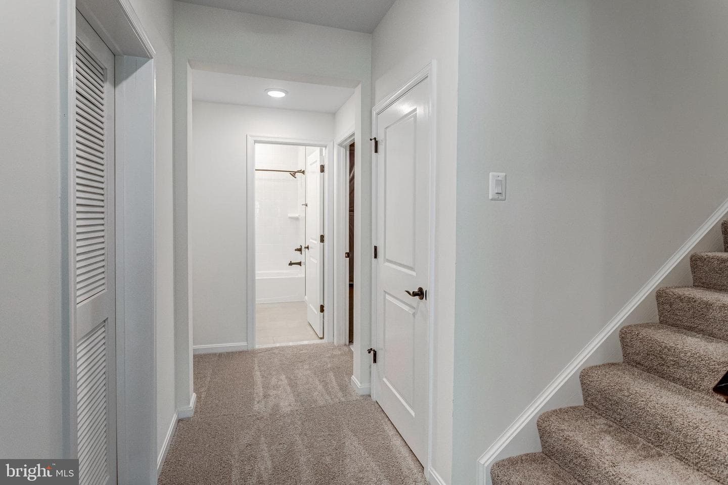 7118 Braxton Court photo 36
