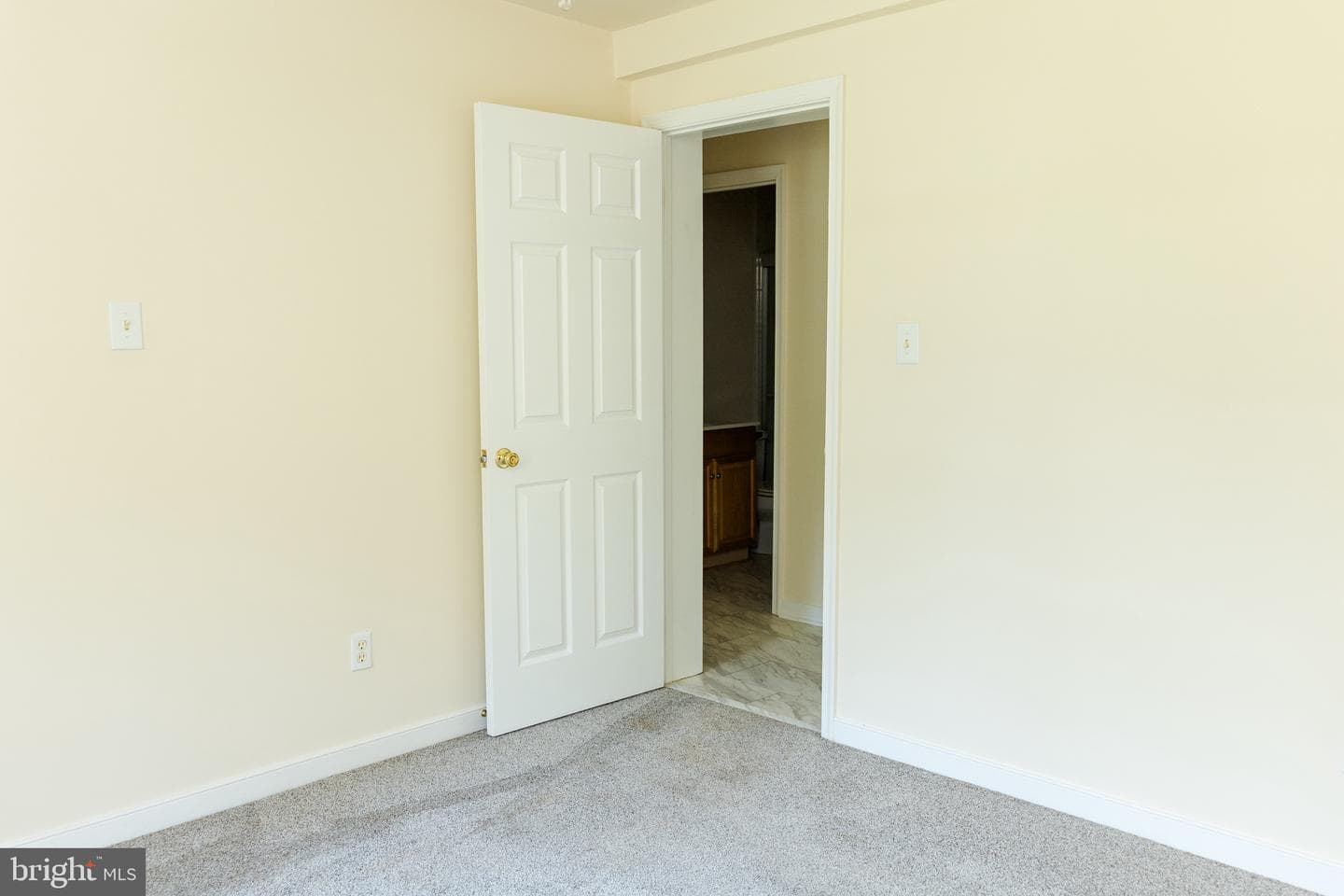 238 Admiral Drive photo 22