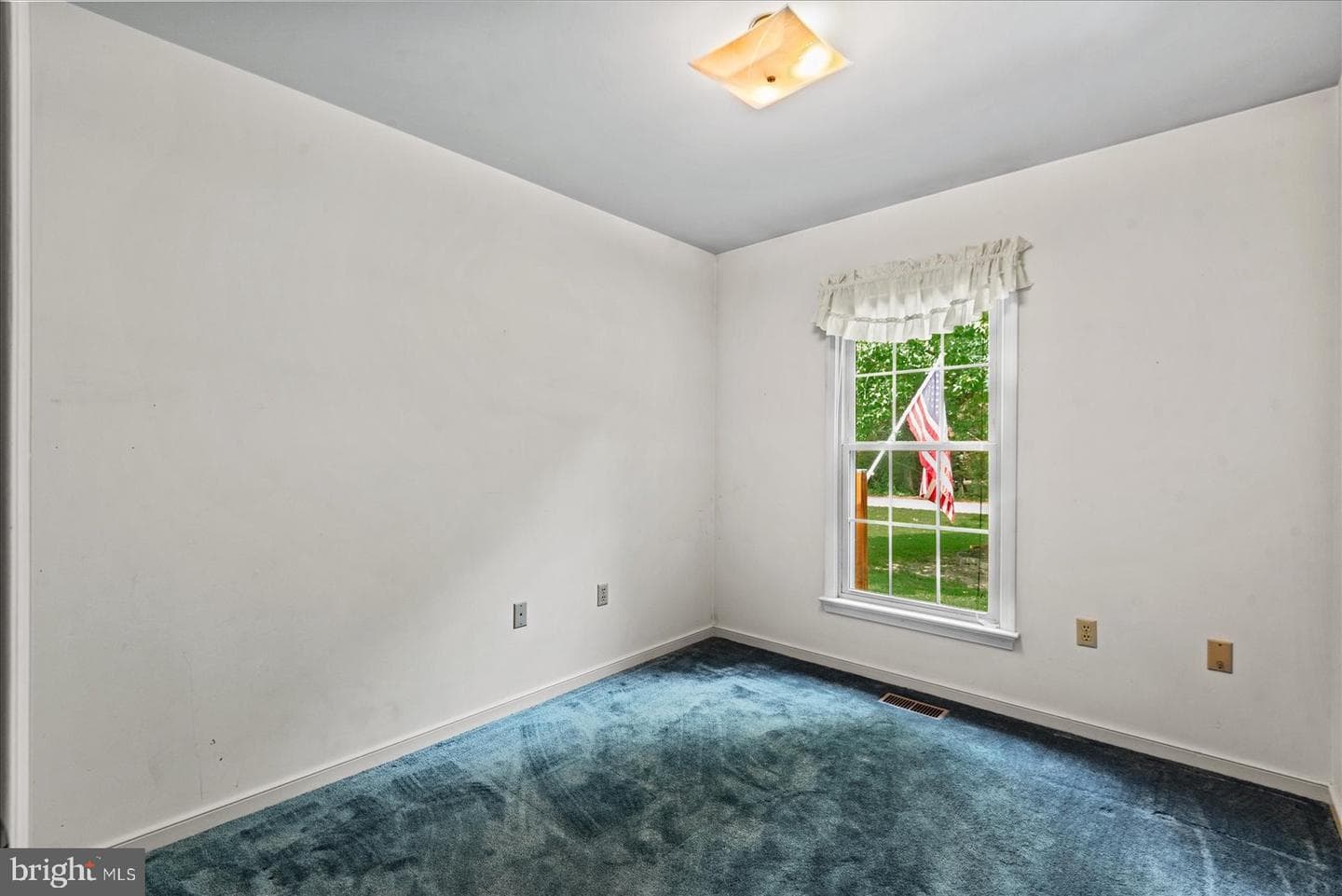 16112 Healy Street photo 25